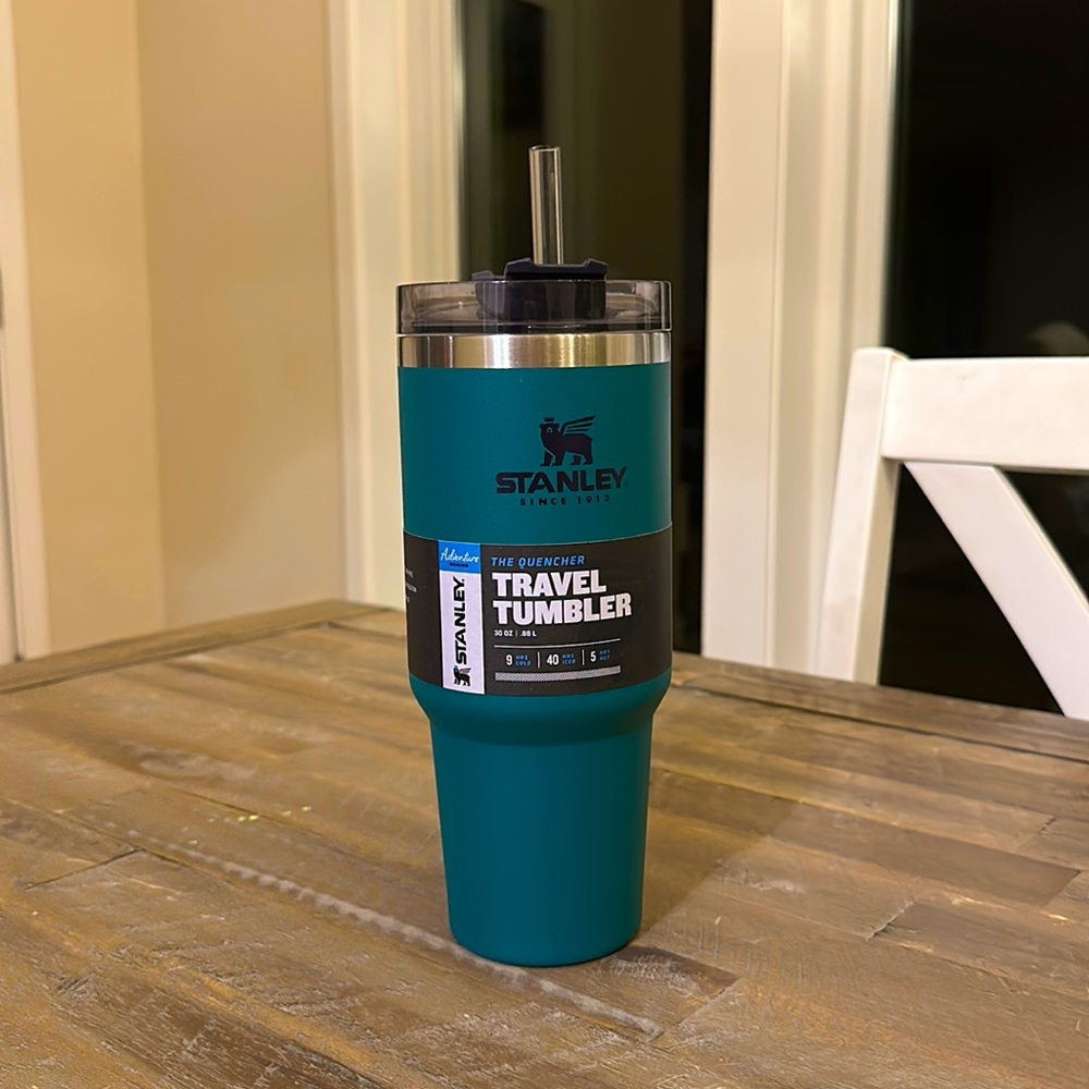Stanley Adventure Quencher 30oz Tumbler
